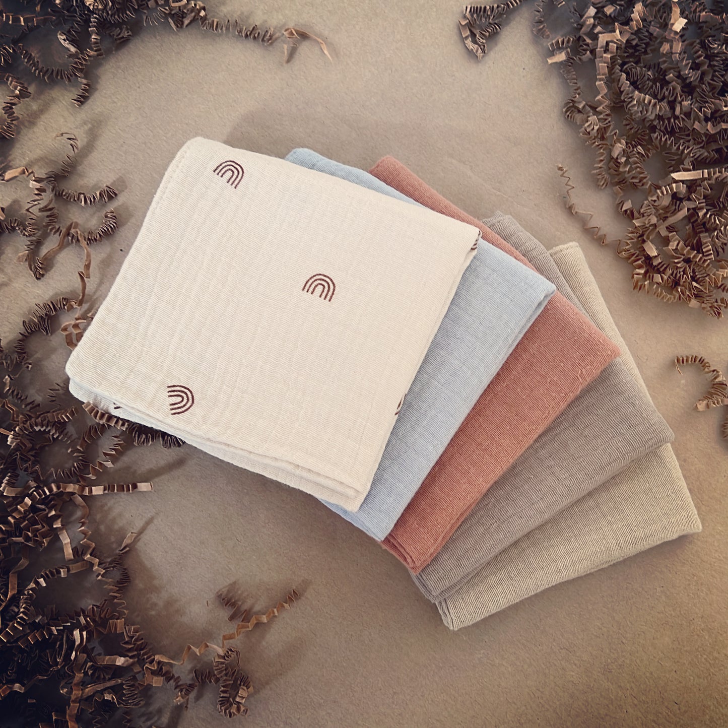 Set of 5 Soft and Absorbent Cotton Burp Cloths - Perfect Addition to Your Baby Gift Bundle